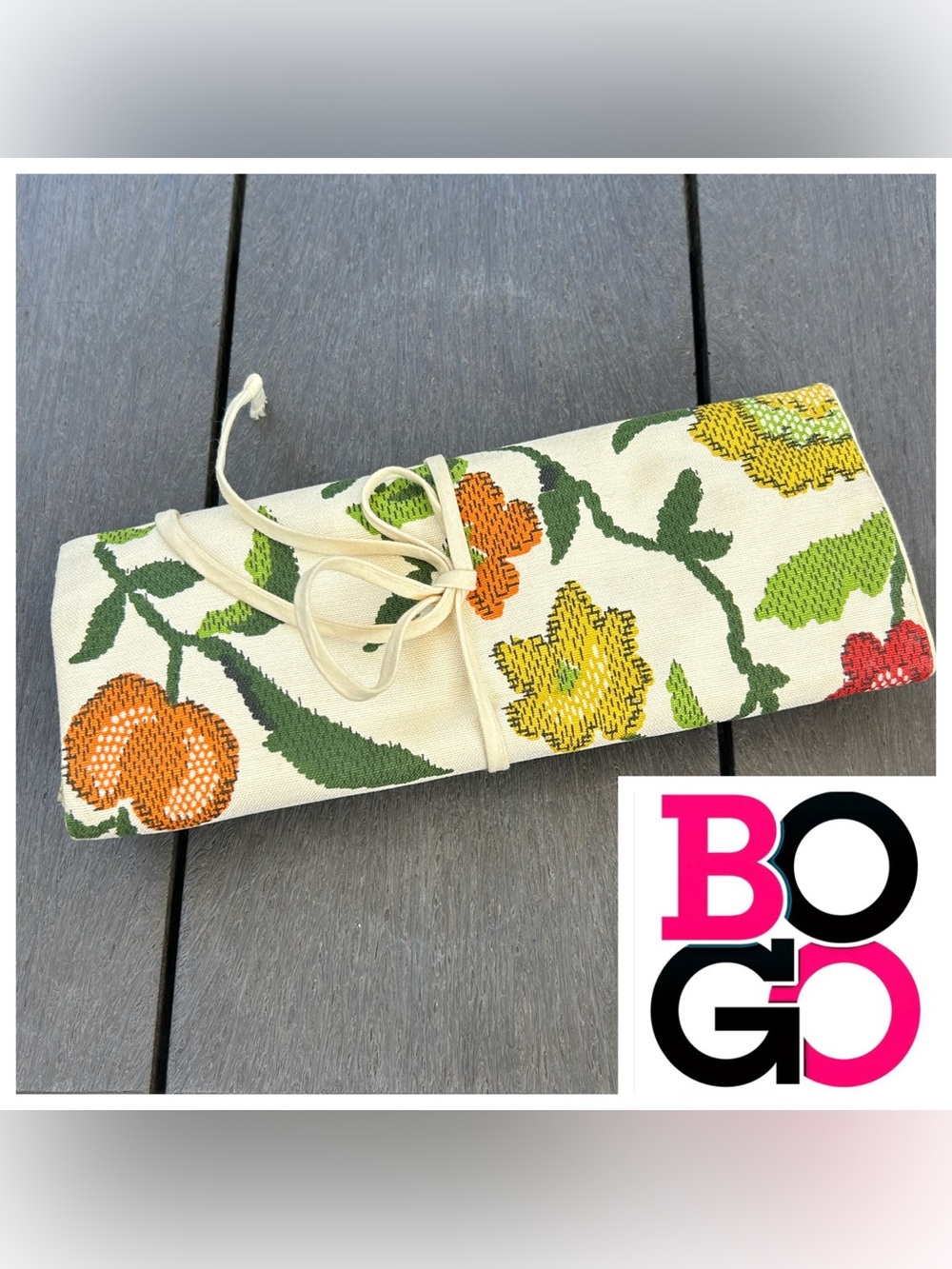 Vintage Celebrity NY Floral Jewerly Roll up travel bag